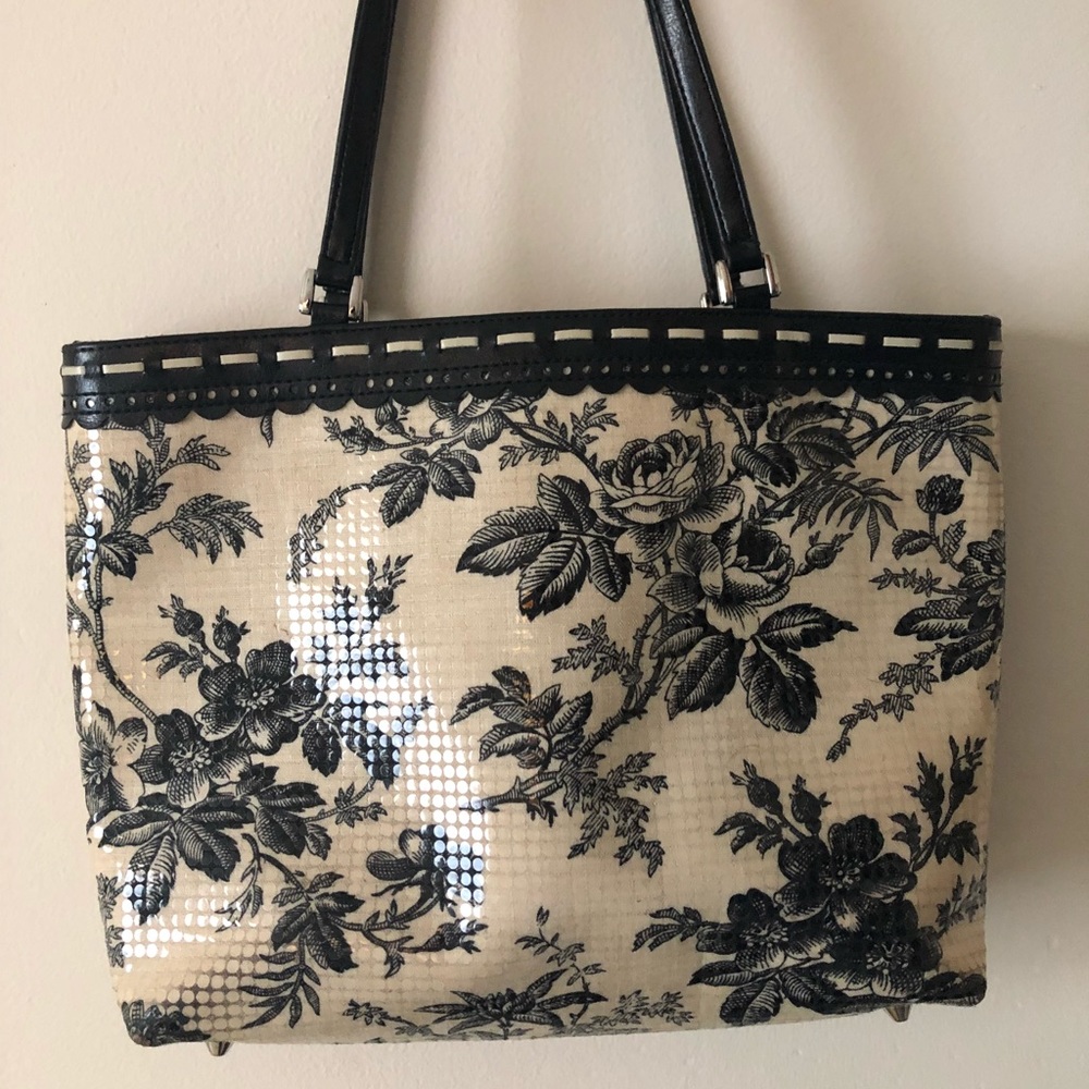 Isabella Fiore Sequence Black & Cream Handbag